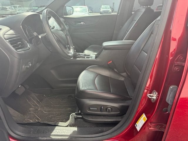 Used 2022 Chevrolet Equinox RS w/ RS Leather Package FWD image 25