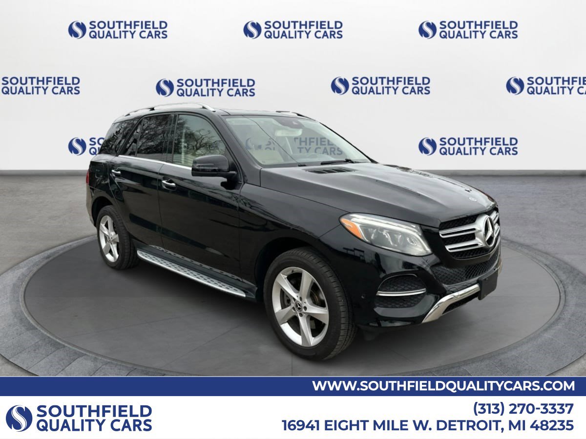 Used 2019 Mercedes-Benz GLE 400 4MATIC w/ Premium 2 Package image 1