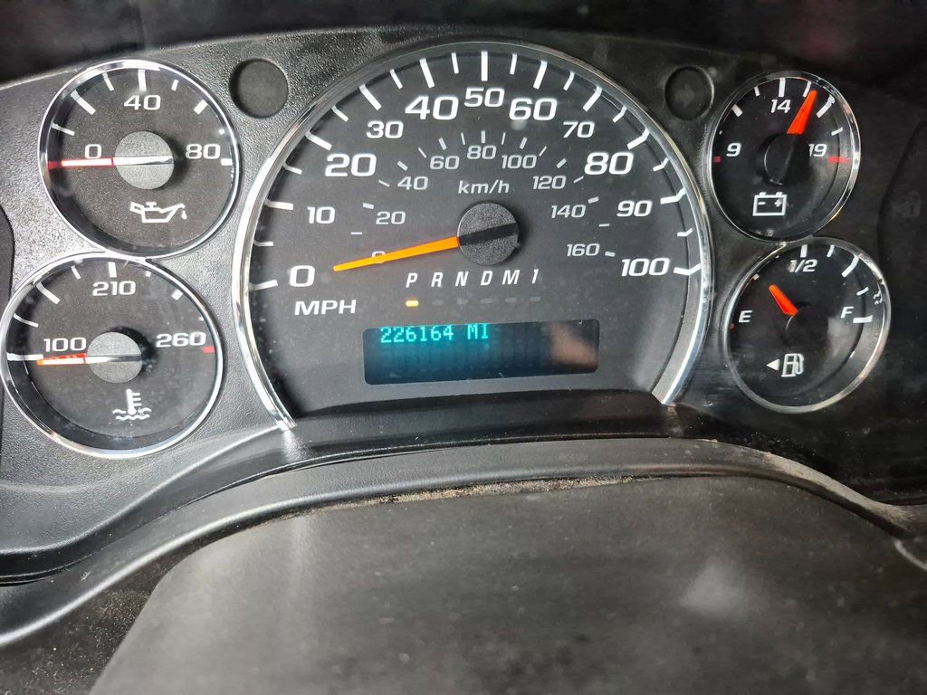 Used 2016 Chevrolet Express 2500 Extended image 21