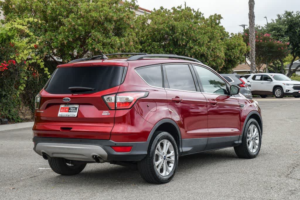 Used 2018 Ford Escape SEL AWD/4WD image 9