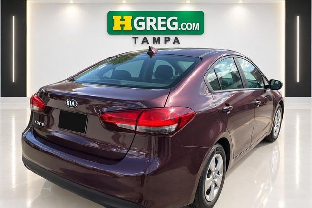 Used 2017 Kia Forte LX FWD image 4