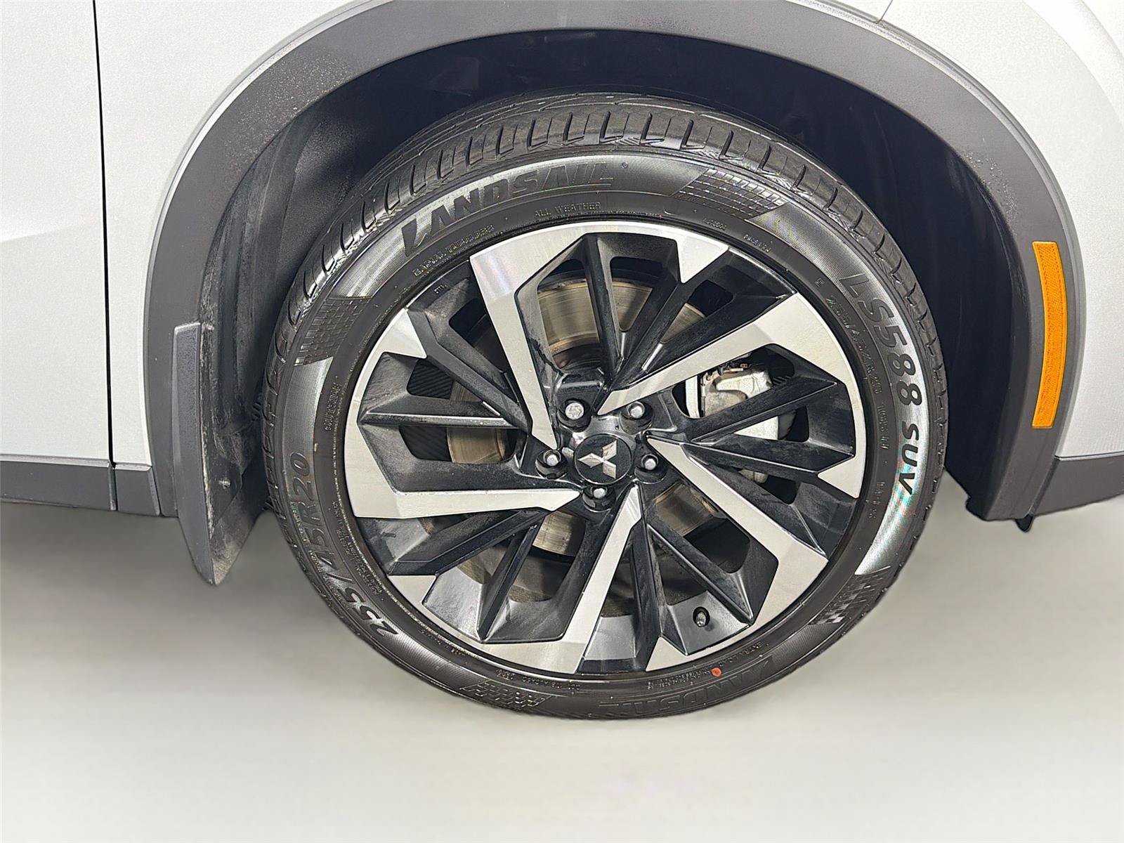 Used 2023 Mitsubishi Outlander SE FWD image 36