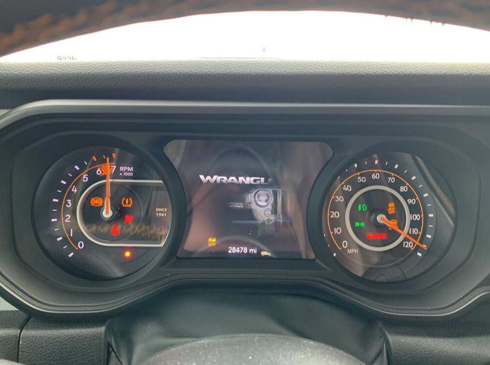 Used 2024 Jeep Wrangler Willys image 9