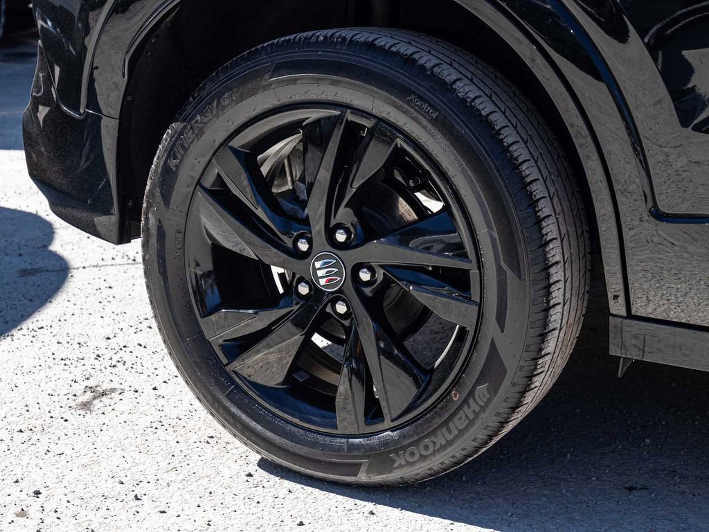 Used 2024 Buick Encore GX Sport Touring image 8