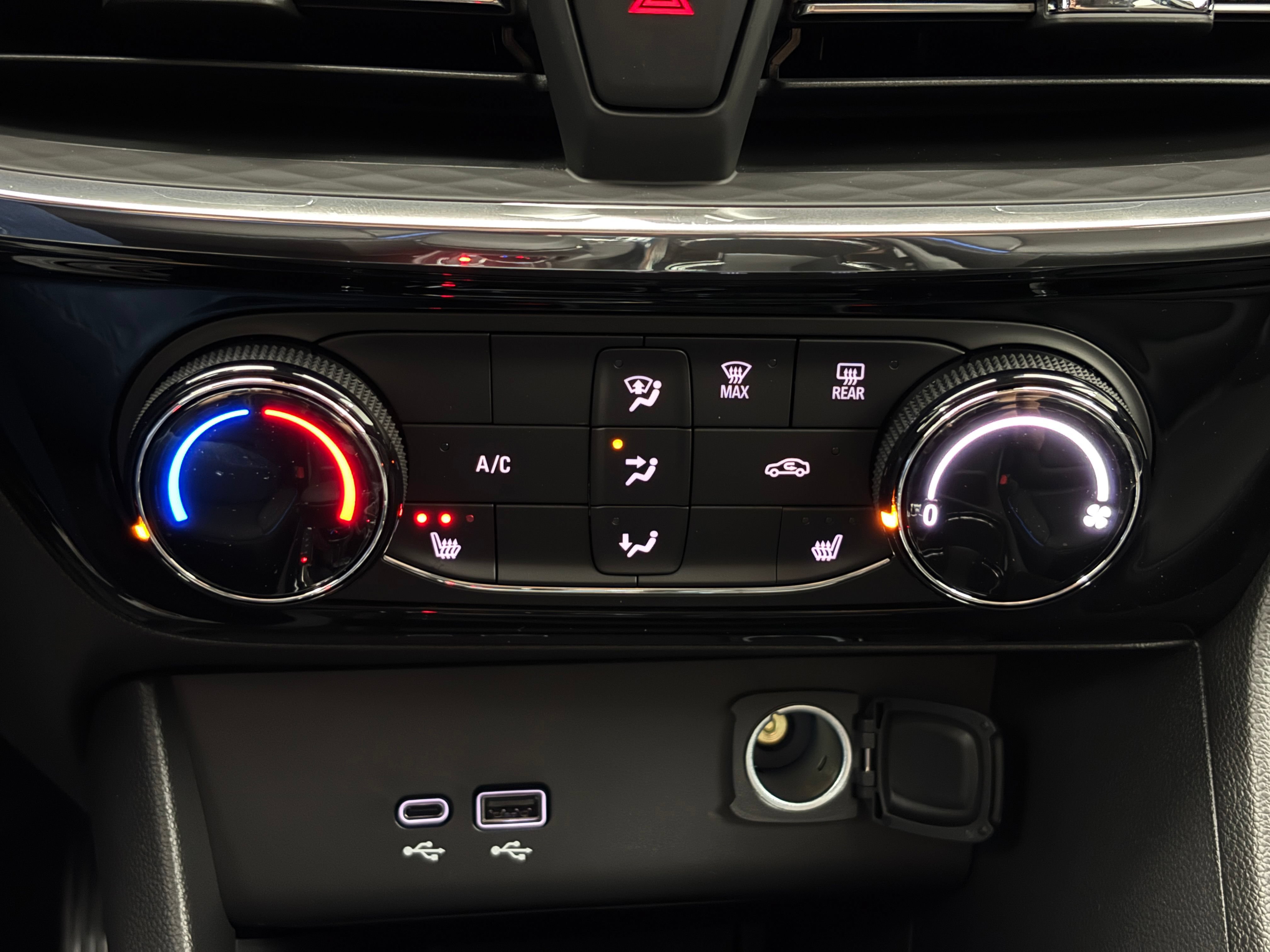 New 2026 Buick Encore GX Sport Touring w/ Comfort Package FWD image 21