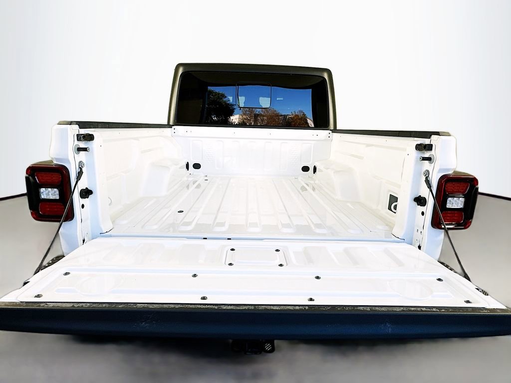Used 2024 Jeep Gladiator Rubicon w/ Safety Group image 26