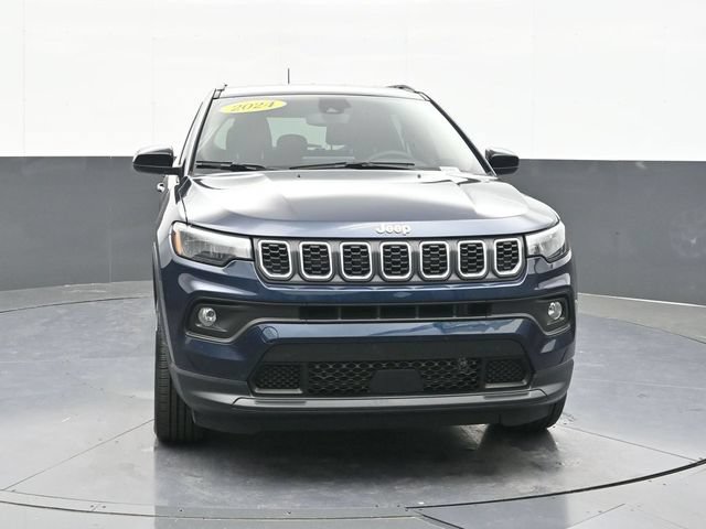 Used 2024 Jeep Compass Latitude AWD/4WD image 20