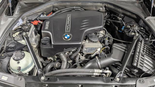 Used 2016 BMW 528i Sedan w/ Premium Package image 28