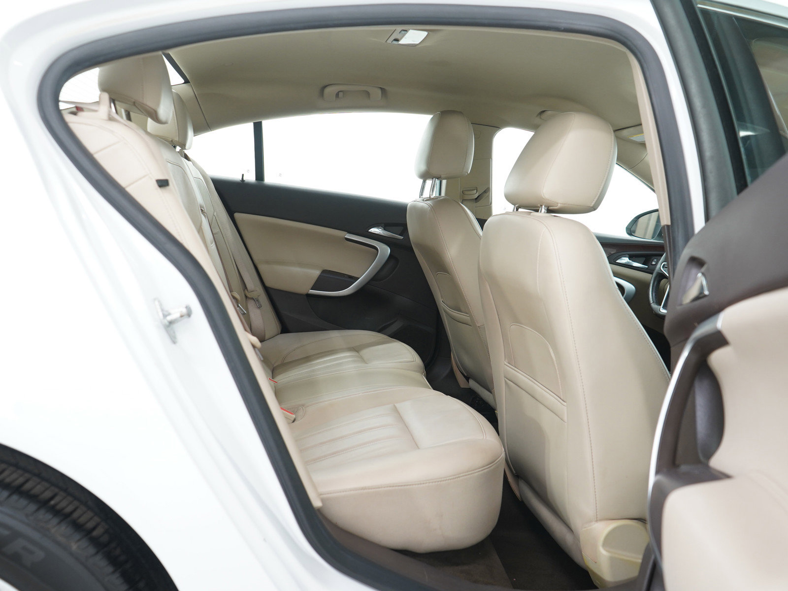 Used 2016 Buick Regal image 12