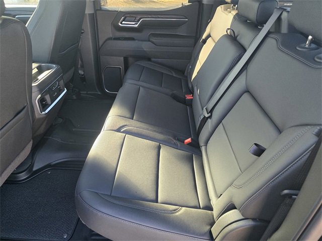 New 2026 GMC Sierra 1500 SLT image 9