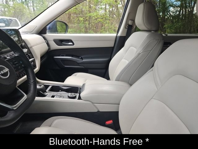 Certified 2025 Nissan Pathfinder SL w/ SL Premium Package AWD/4WD image 16