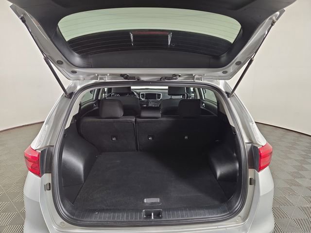 Certified 2022 Kia Sportage LX image 32