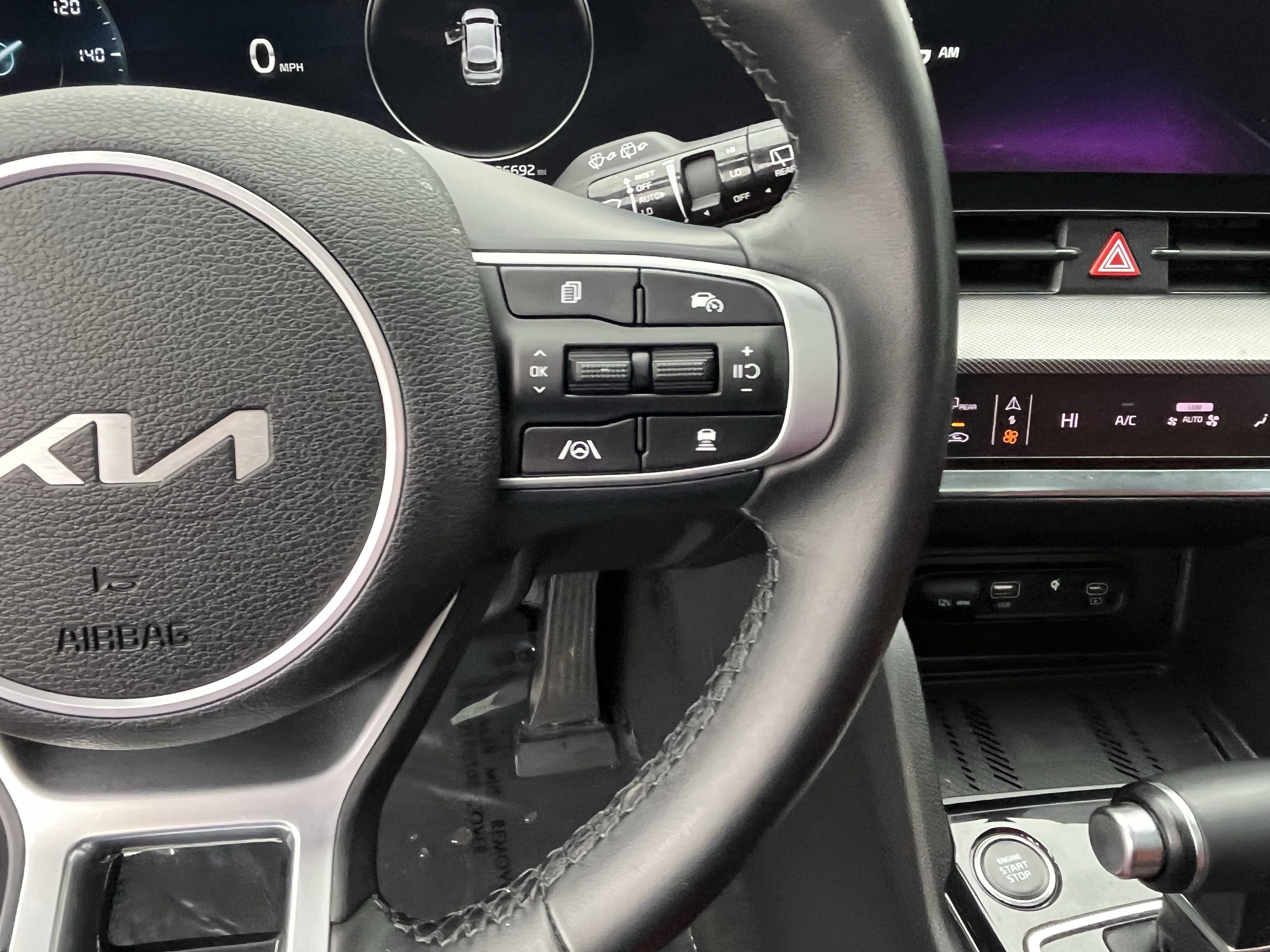 Used 2023 Kia Sportage SX image 22