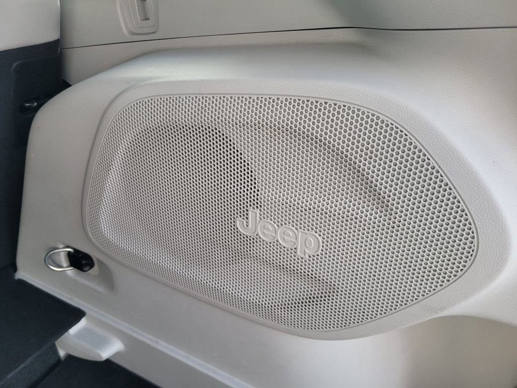 Used 2020 Jeep Cherokee Limited AWD/4WD image 47
