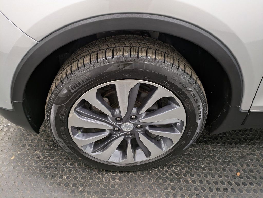 Used 2022 Buick Encore Preferred w/ Safety Package image 7