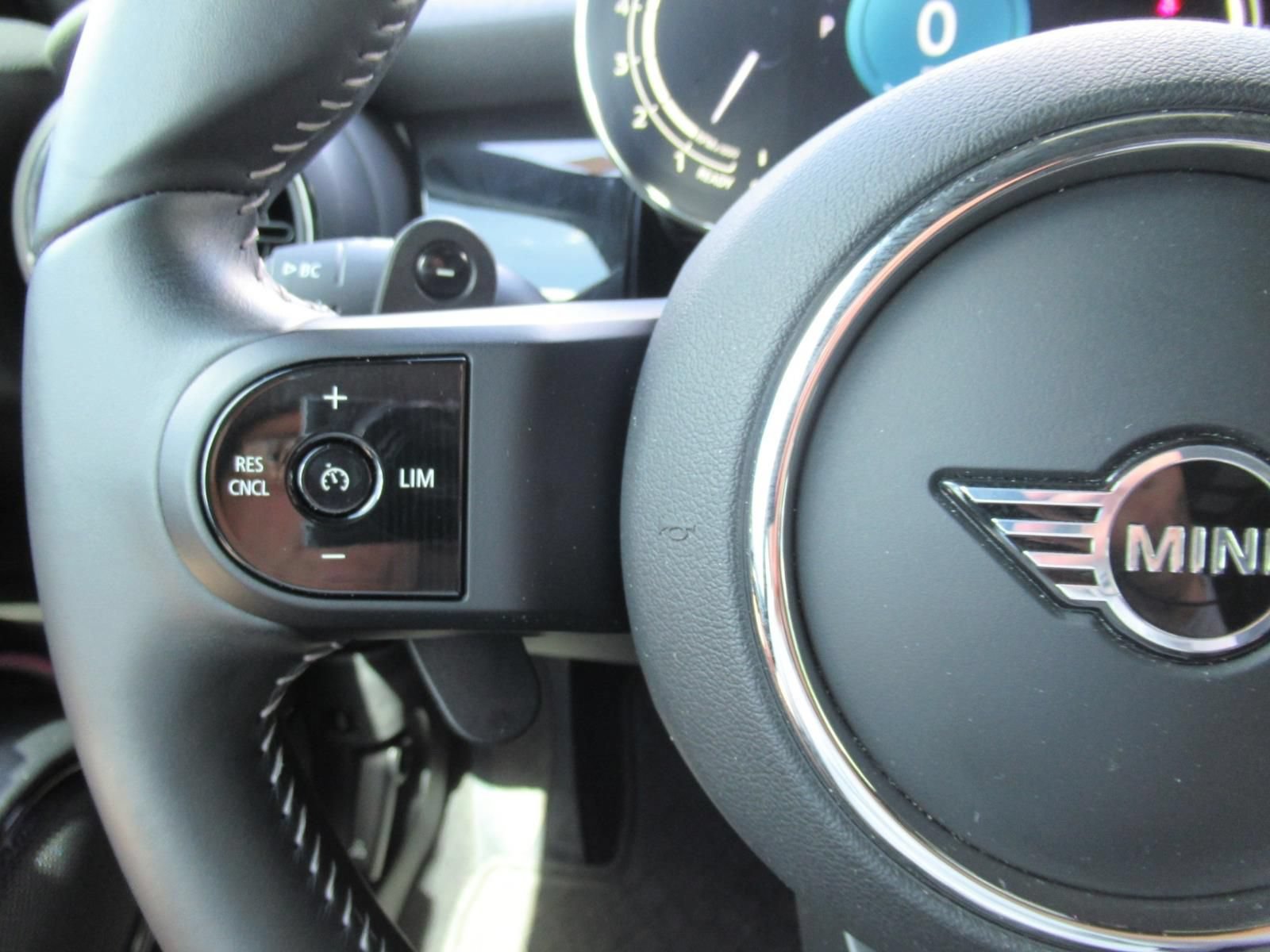 Used 2023 MINI Cooper S FWD image 23