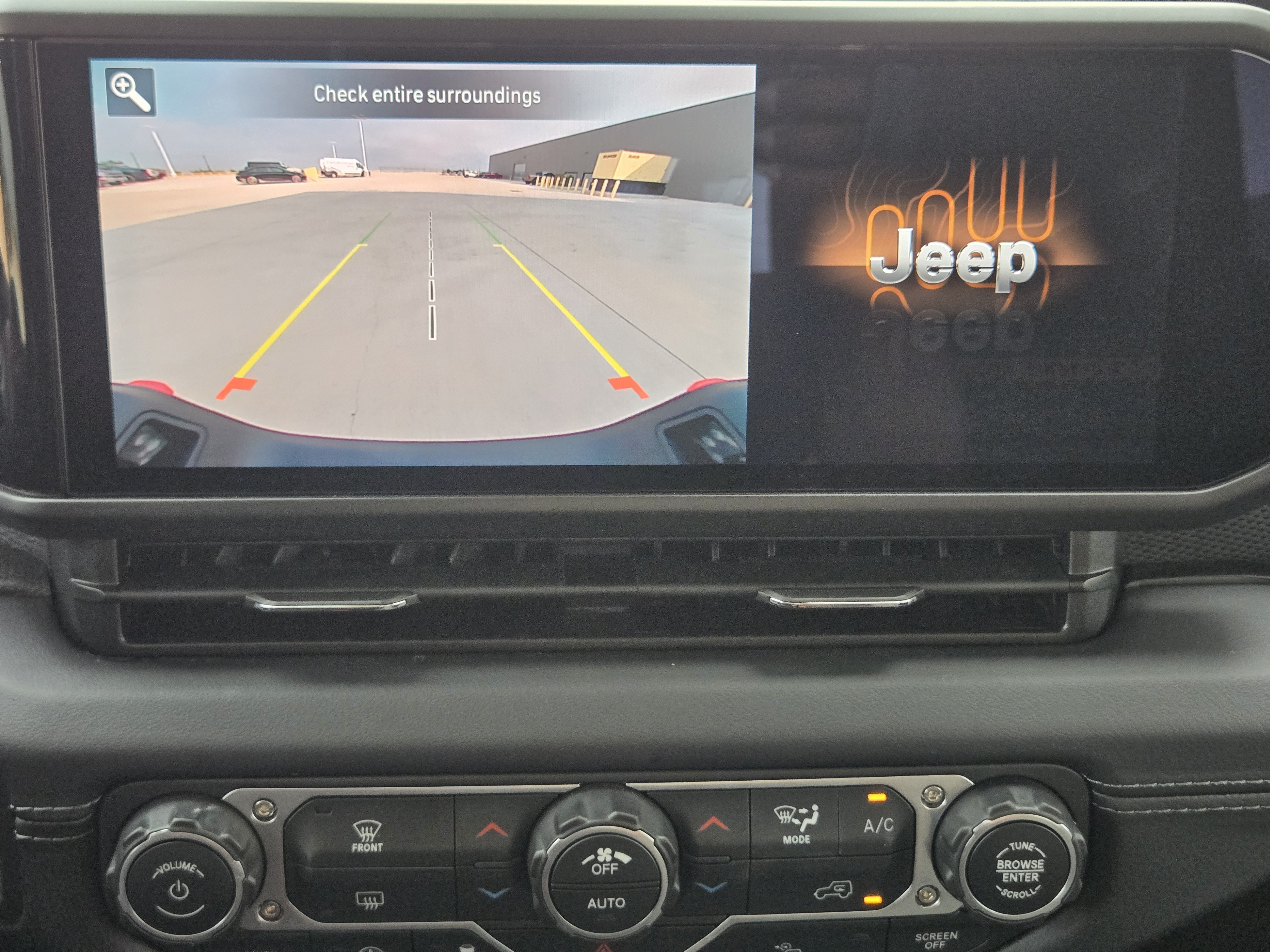 Certified 2026 Jeep Gladiator Mojave AWD/4WD image 20
