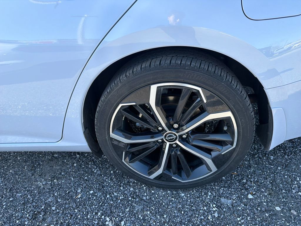 Used 2024 Nissan Altima 2.5 SR w/ SR Premium Package image 18