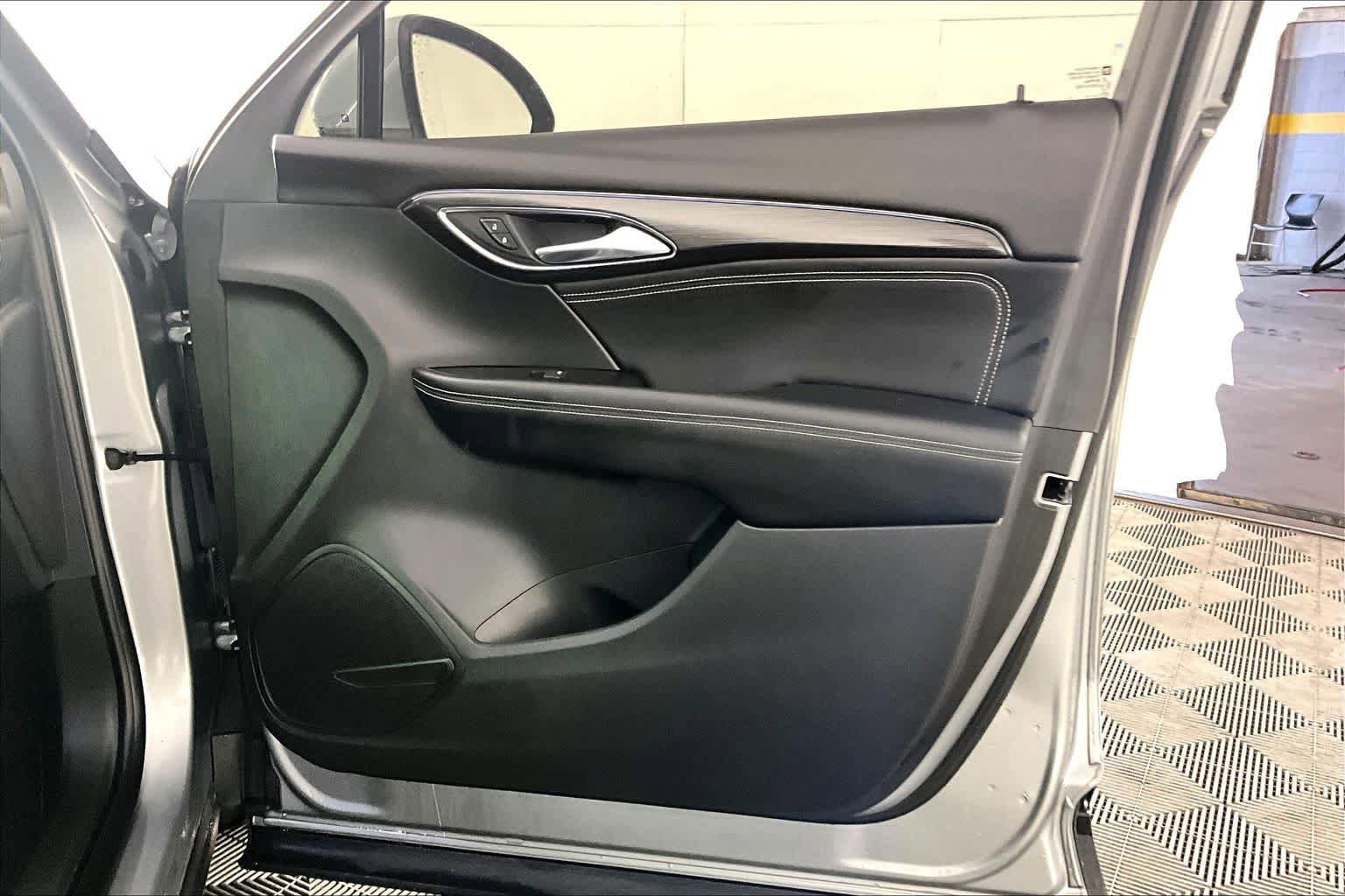 Used 2023 Buick Envision Essence FWD image 22