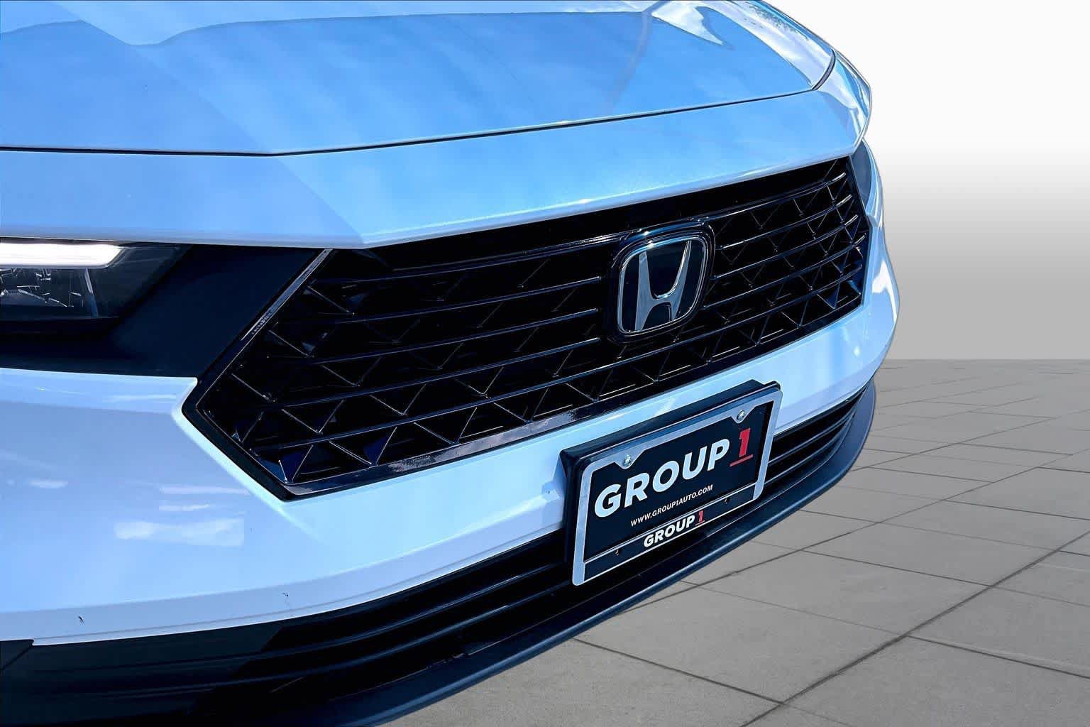 Used 2025 Honda Accord Sport image 30
