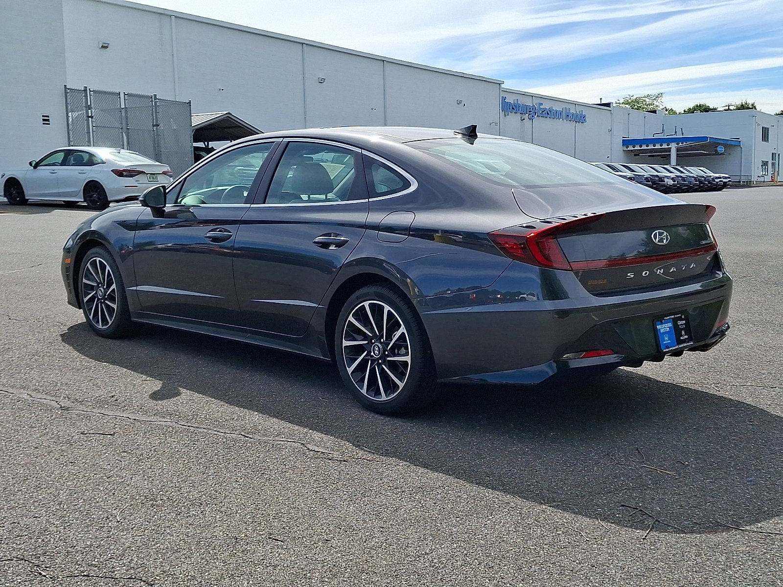 Used 2021 Hyundai Sonata Limited FWD image 4