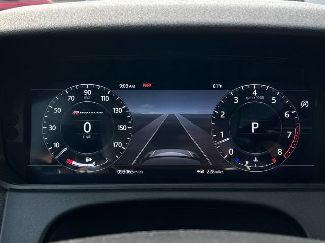 Used 2019 Land Rover Range Rover Velar R-Dynamic SE AWD/4WD image 43