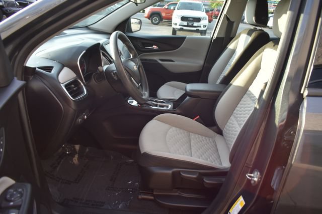 Used 2019 Chevrolet Equinox LS AWD/4WD image 16