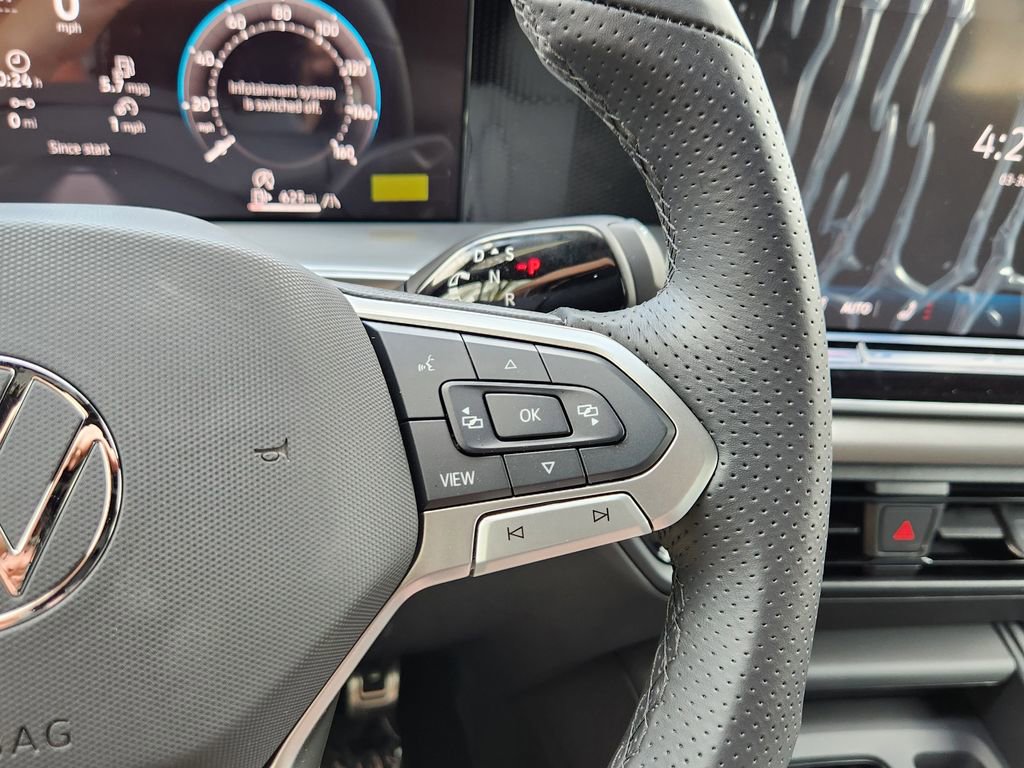 New 2026 Volkswagen Tiguan SE R-Line image 18