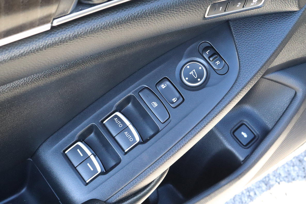 Used 2020 Honda Accord Touring image 14