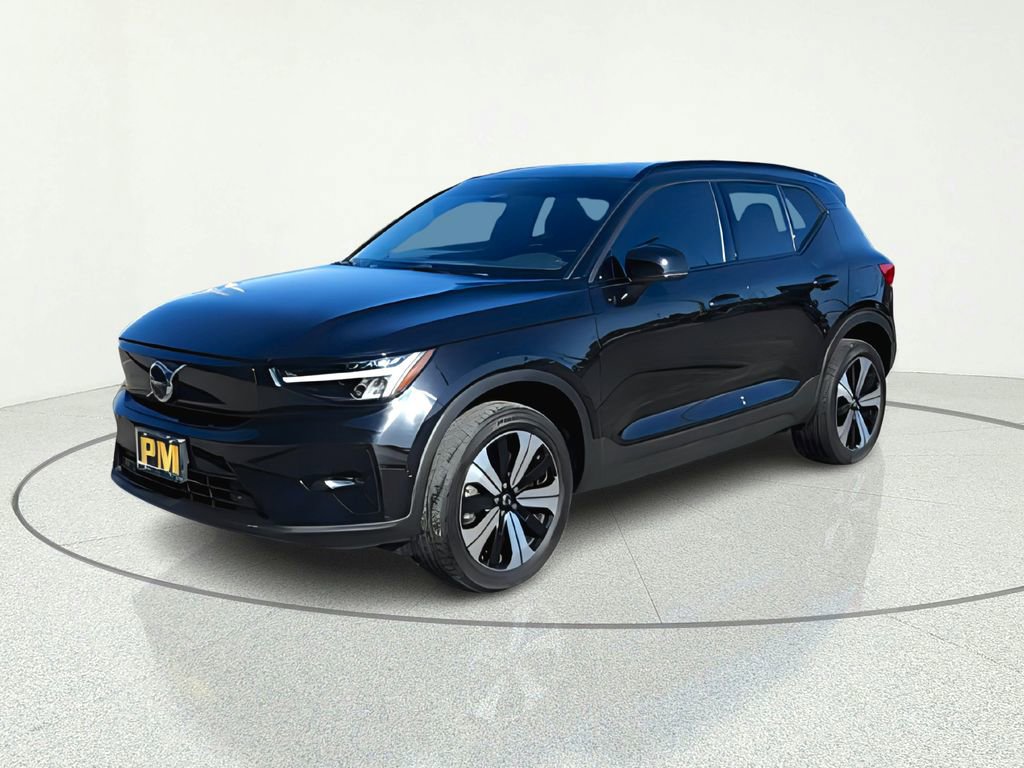 Used 2023 Volvo XC40 Recharge Plus AWD/4WD image 4