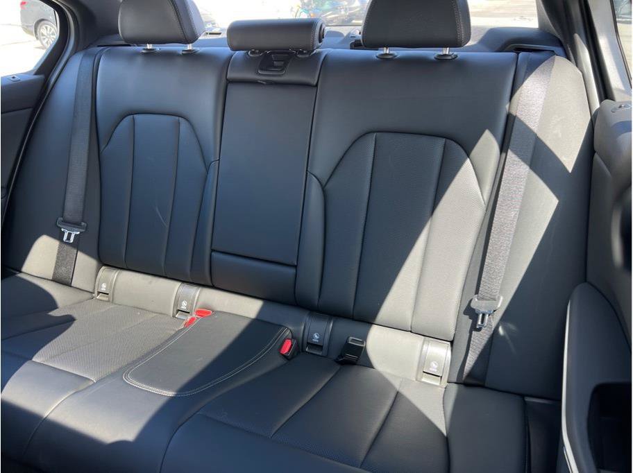 Used 2026 BMW 330i Sedan RWD image 9