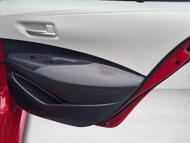 Used 2020 Toyota Corolla LE FWD image 29