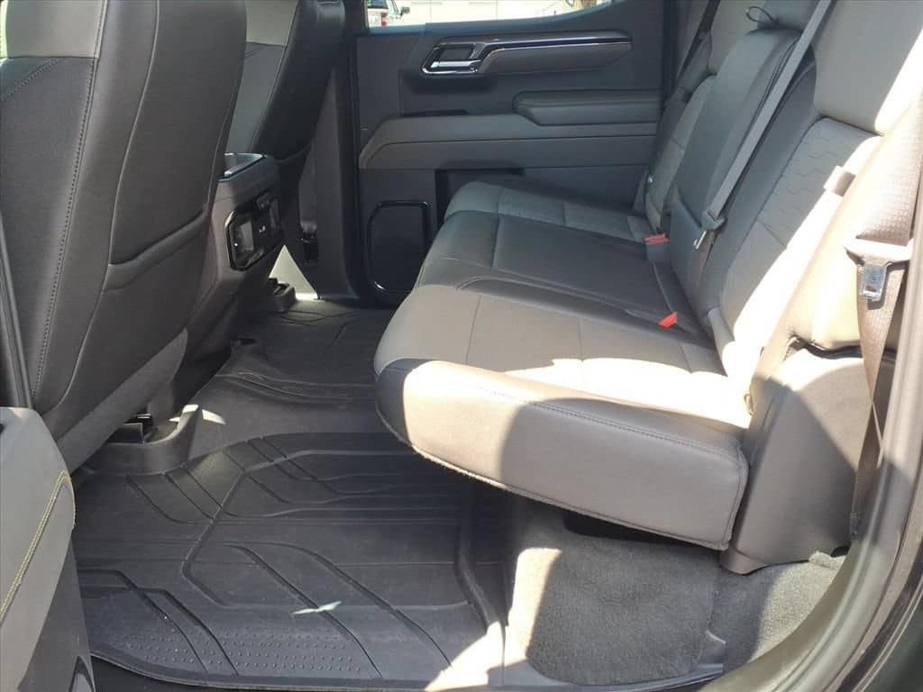 Used 2024 Chevrolet Silverado 1500 ZR2 w/ LPO, Dark Essentials Package AWD/4WD image 22