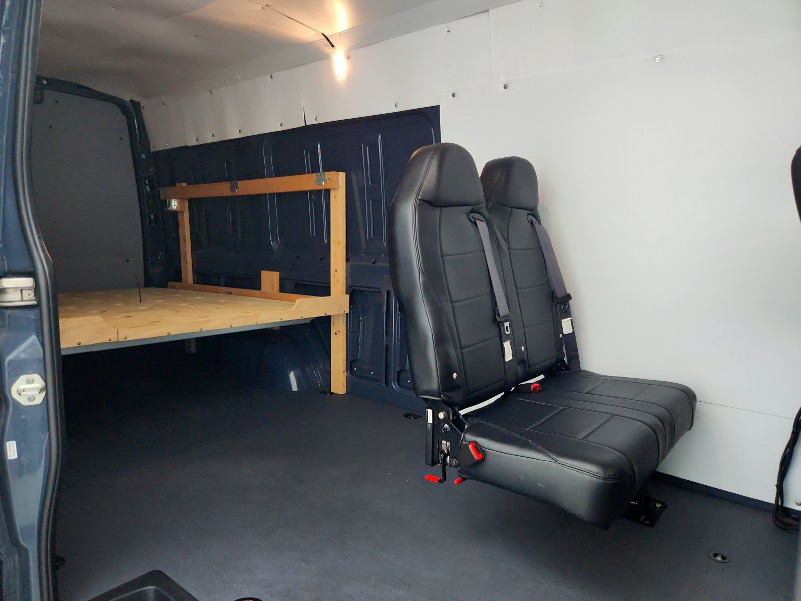 Used 2019 Mercedes-Benz Sprinter 170 image 24