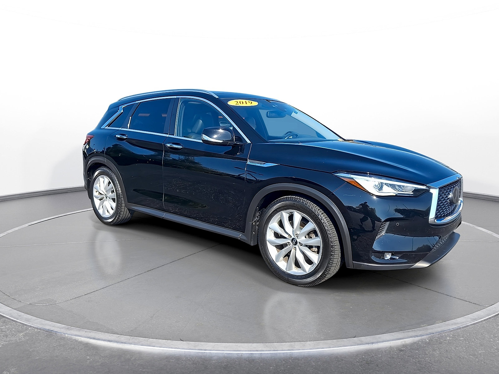 Used 2019 INFINITI QX50 Essential w/ Premium Heat Package AWD/4WD image 2