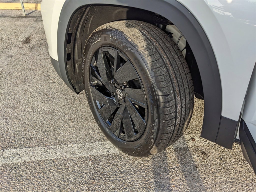New 2026 Volkswagen Atlas SE image 32
