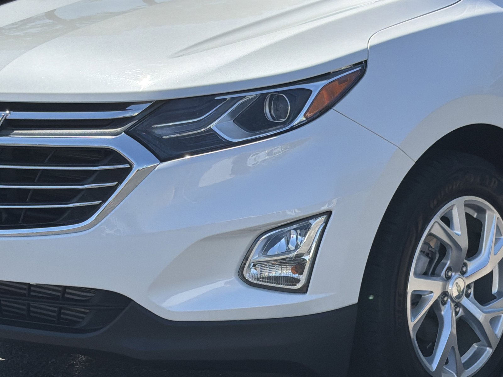 Used 2020 Chevrolet Equinox Premier image 8