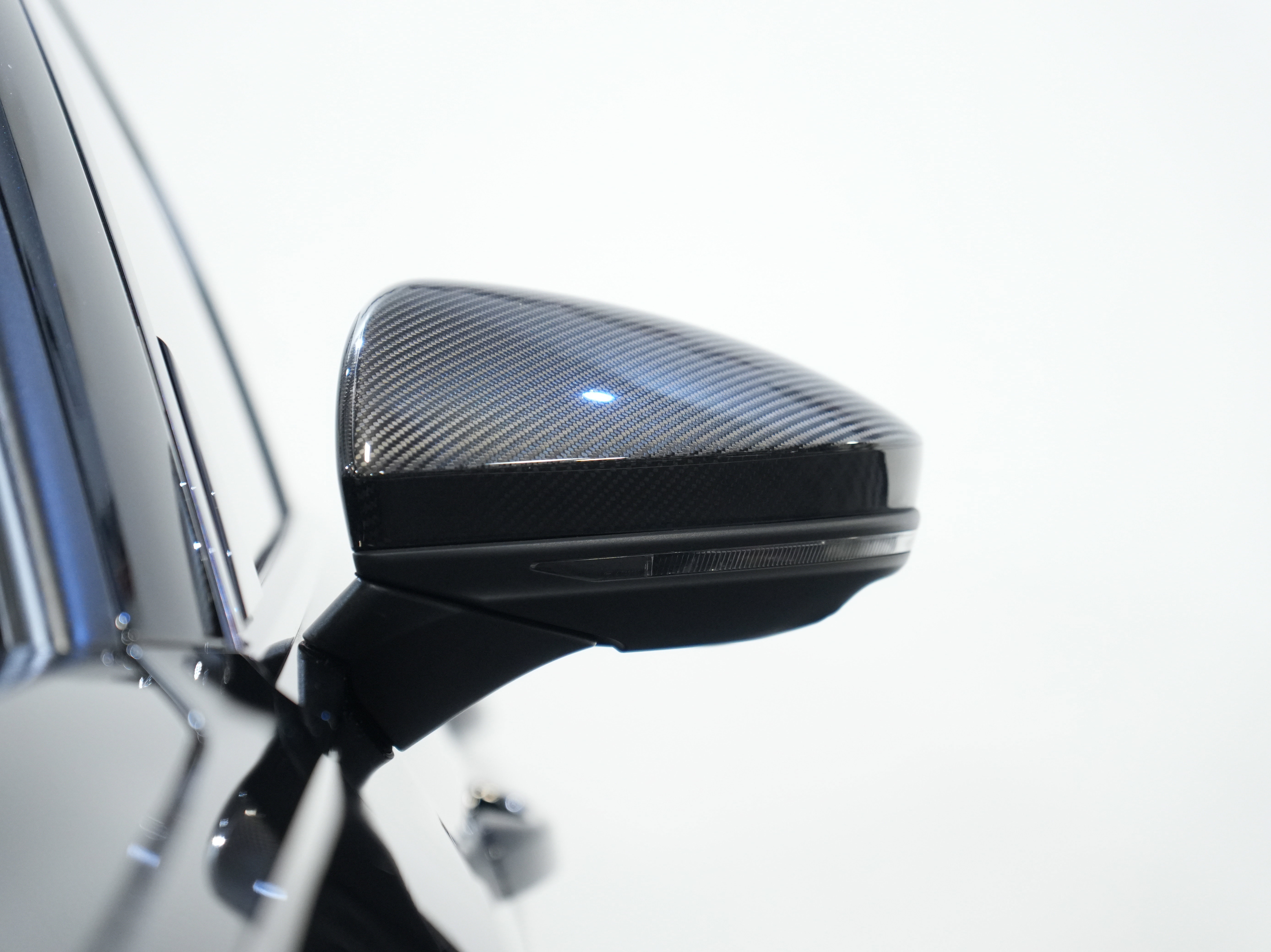 Used 2021 Audi RS 6 w/ Carbon Optic Package image 11