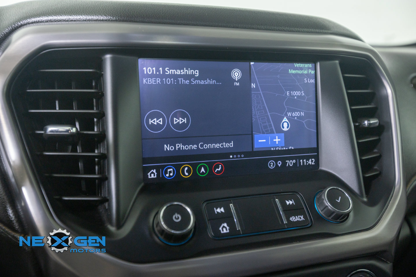 Used 2021 GMC Acadia AT4 w/ Trailering Package AWD/4WD image 20