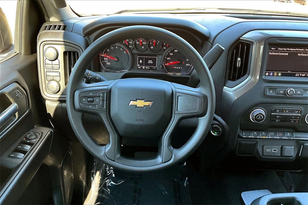 Certified 2025 Chevrolet Silverado 1500 Custom w/ Turbomax Blackout Package image 9