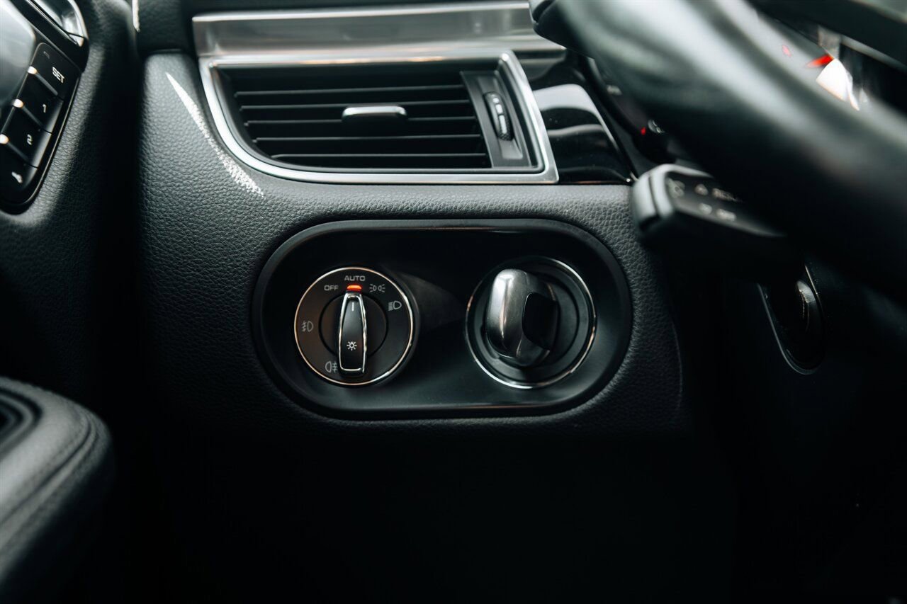Used 2018 Porsche Macan S image 22