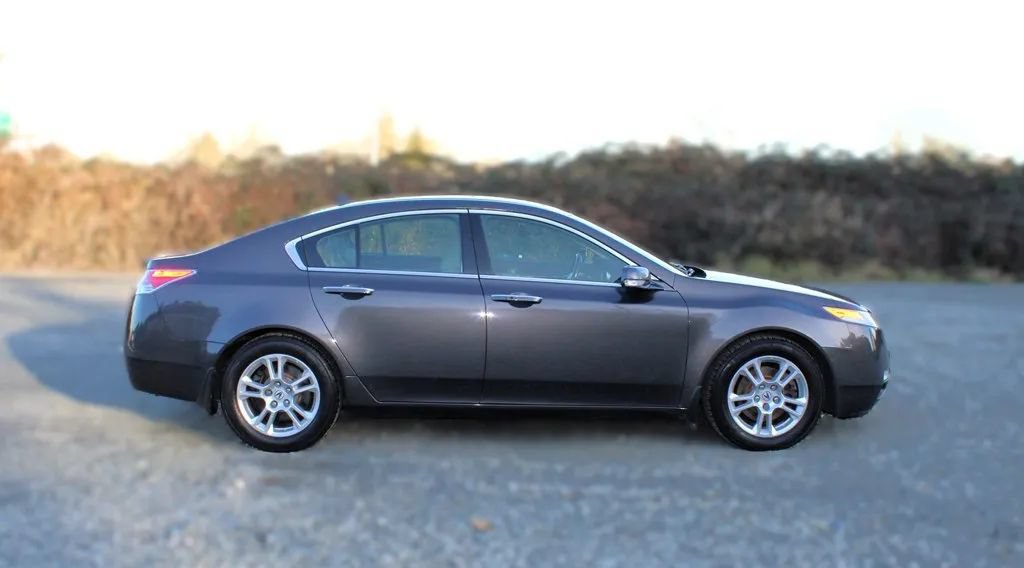 Used 2011 Acura TL w/ Technology Package FWD image 8