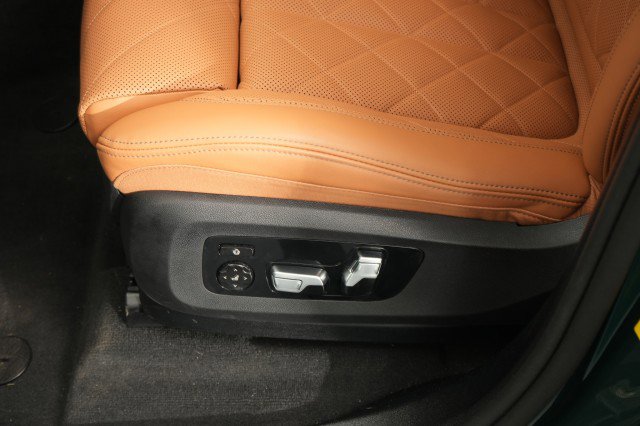 Used 2026 BMW X5 xDrive50e w/ M Sport Package AWD/4WD image 45