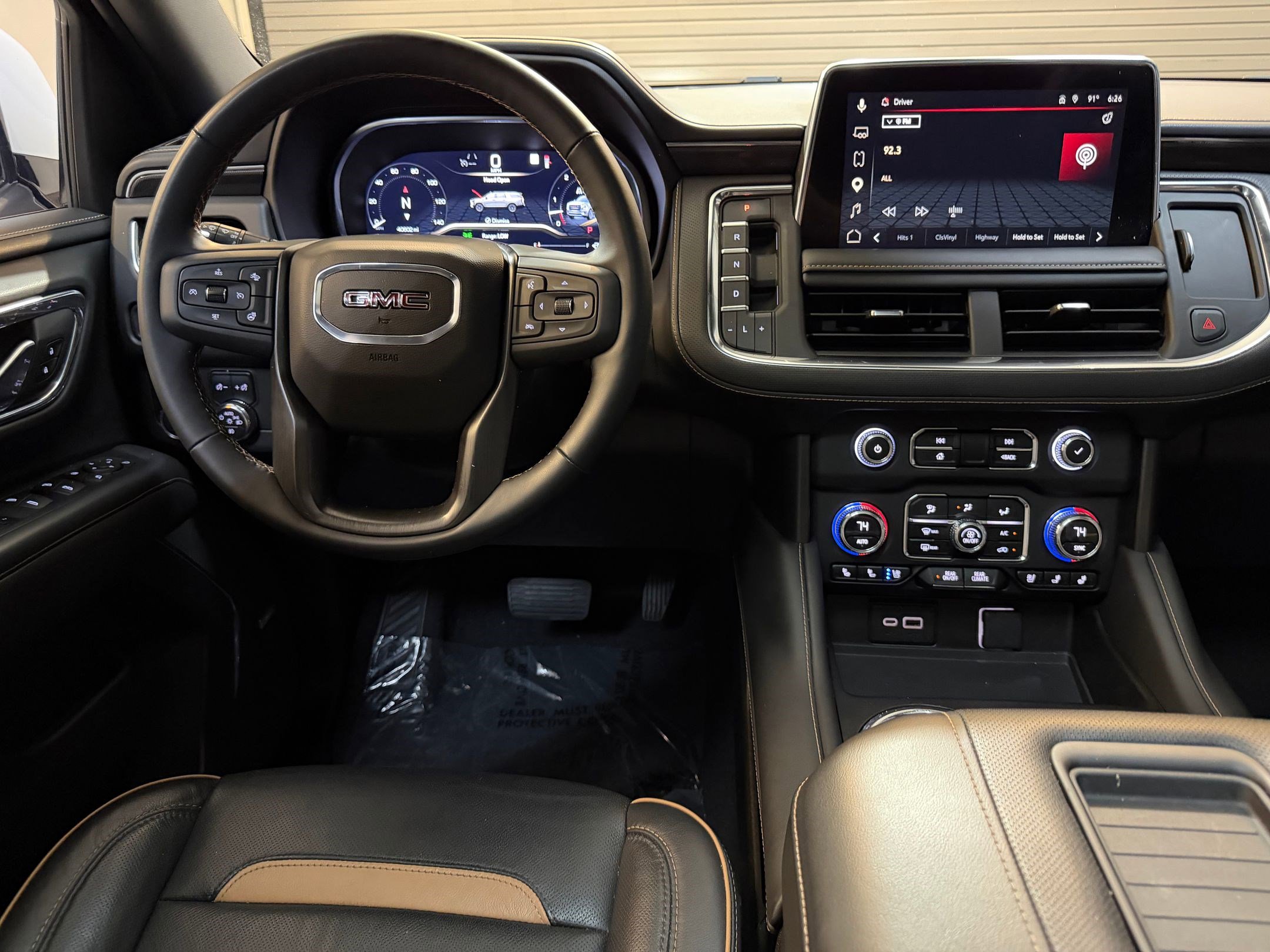 Used 2023 GMC Yukon AT4 AWD/4WD image 47