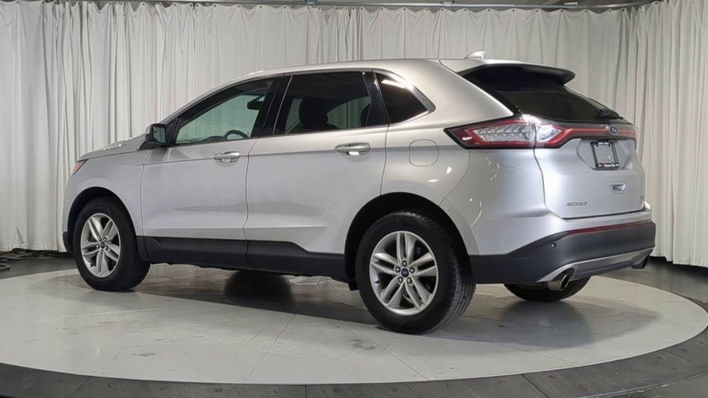 Used 2018 Ford Edge SEL w/ Equipment Group 201A AWD/4WD image 8