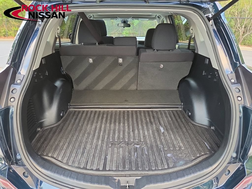Used 2017 Toyota RAV4 XLE w/ All Weather Liner Package AWD/4WD image 29