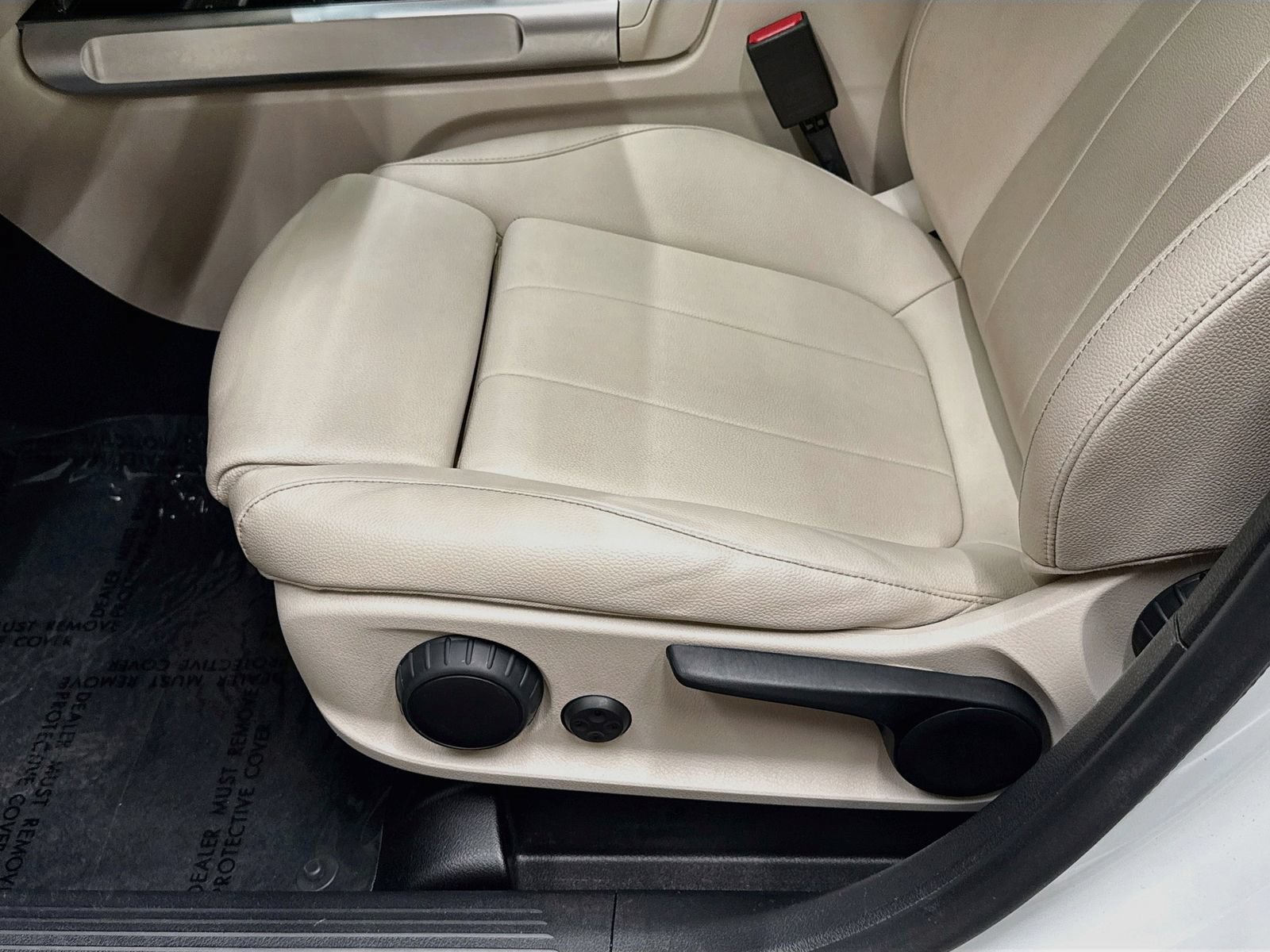 Used 2022 Mercedes-Benz GLB 250 4MATIC image 19
