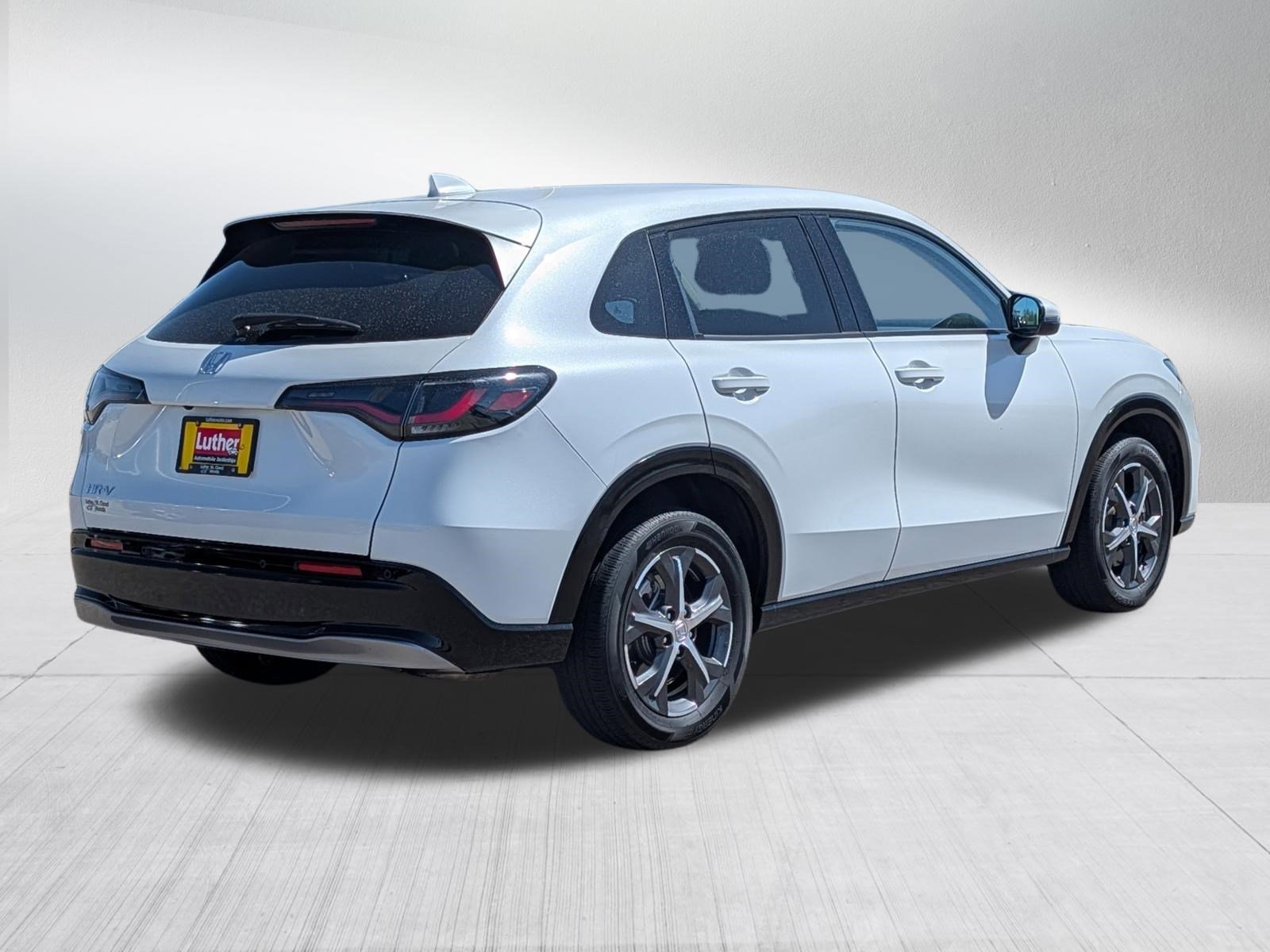 Used 2024 Honda HR-V EX-L image 7