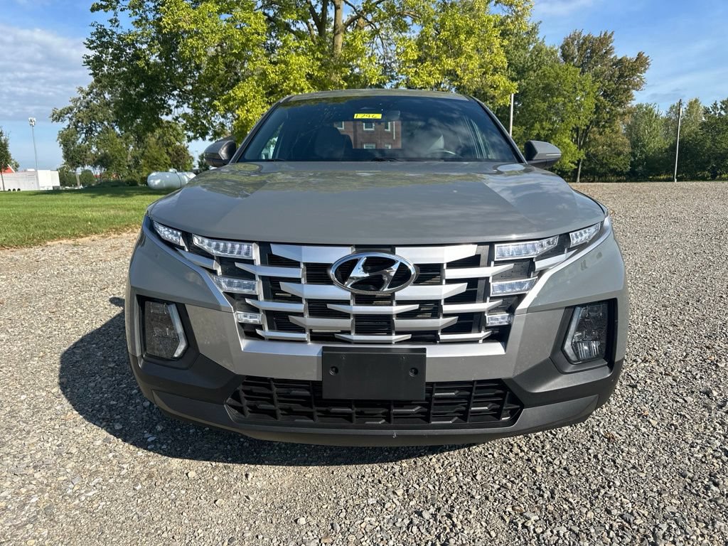 Used 2024 Hyundai Santa Cruz SEL AWD/4WD image 3