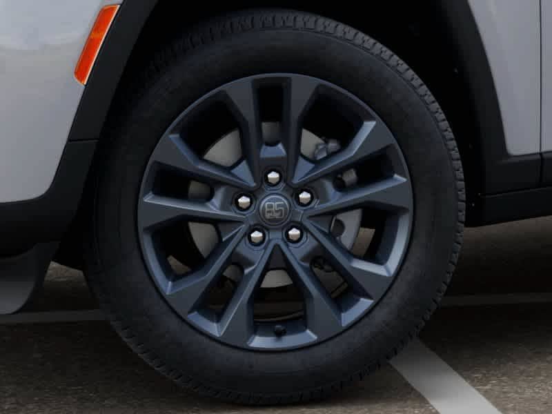 New 2026 Jeep Grand Cherokee L Limited AWD/4WD image 8